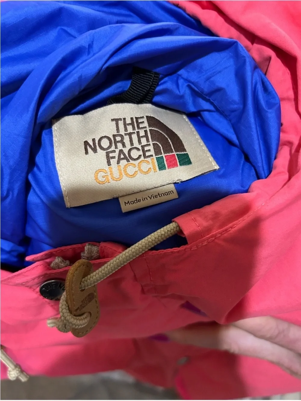Men’s Gucci, X Northface techno, lightweight windbreaker size medium NWT